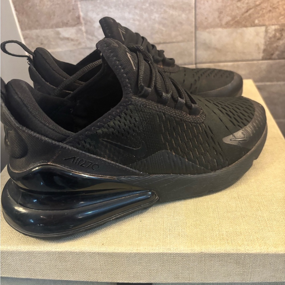 Nike Air270